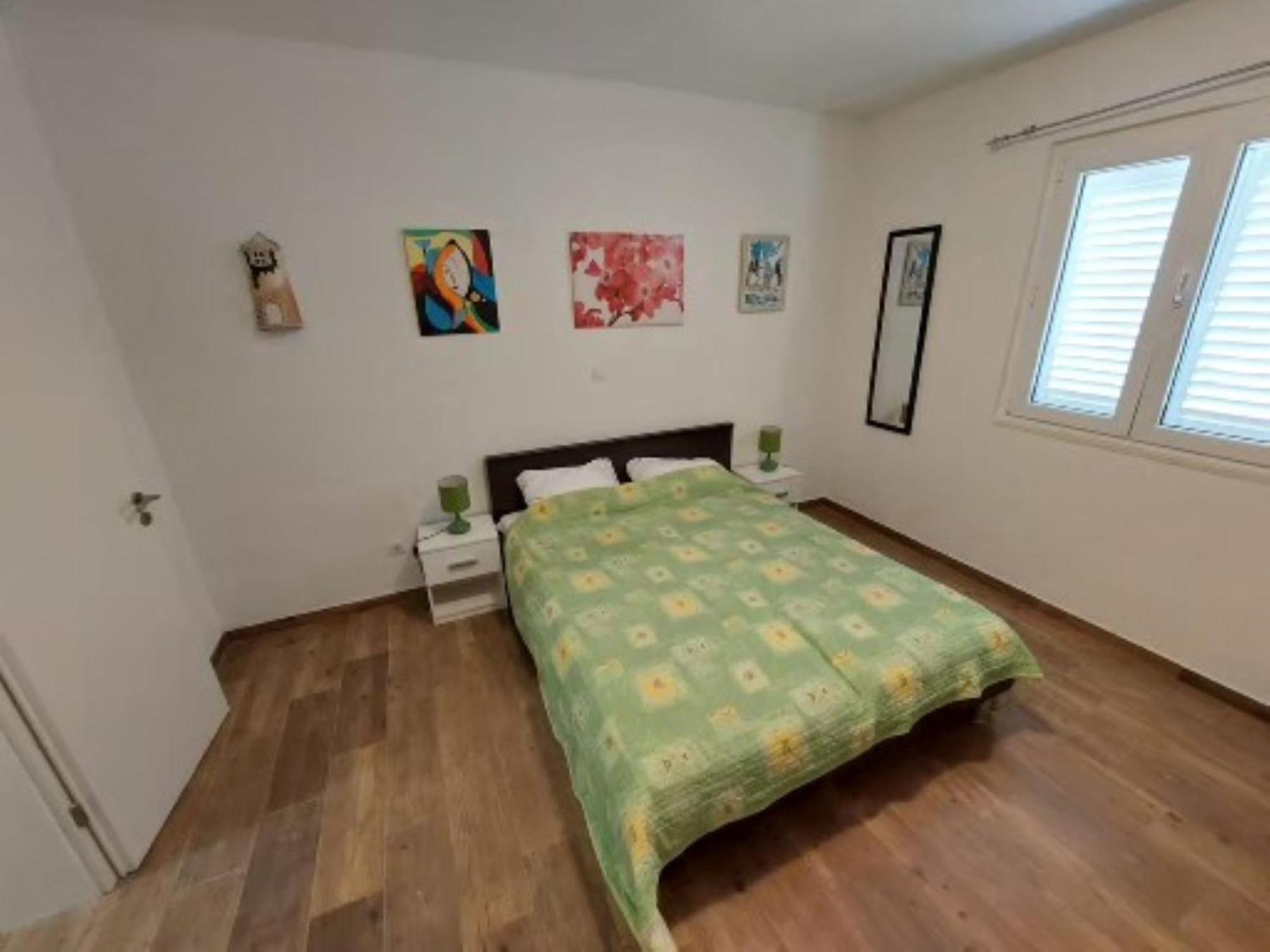 And King Apartment *
